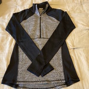 Half zip running pull over